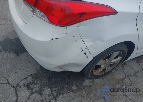 2013 Hyundai Elantra Gls z USA, uszkodzony, nr VIN 5NPDH4AE9DH241821